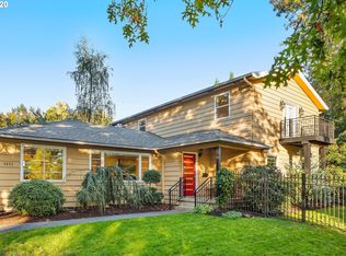 5451 SW Illinois St, Portland, OR 97221