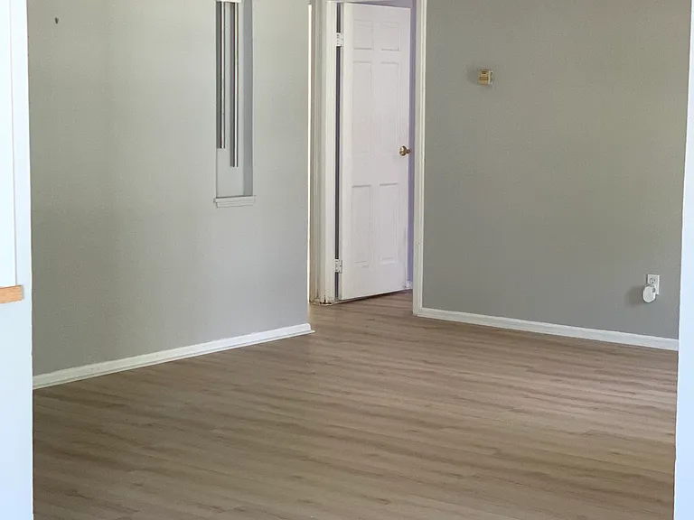 6753 Solon Blvd — Photo 5