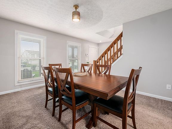 5th image of 4006 Sandy Ridge Dr
