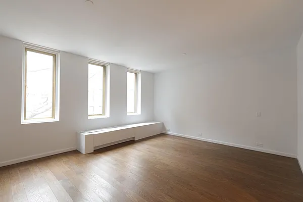Rented by Solow Realty | media 5