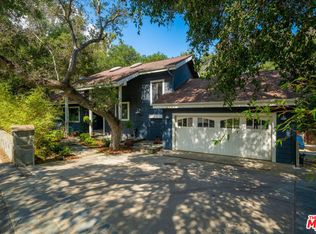 515 Van Velsir Dr, Calabasas, CA 91302
