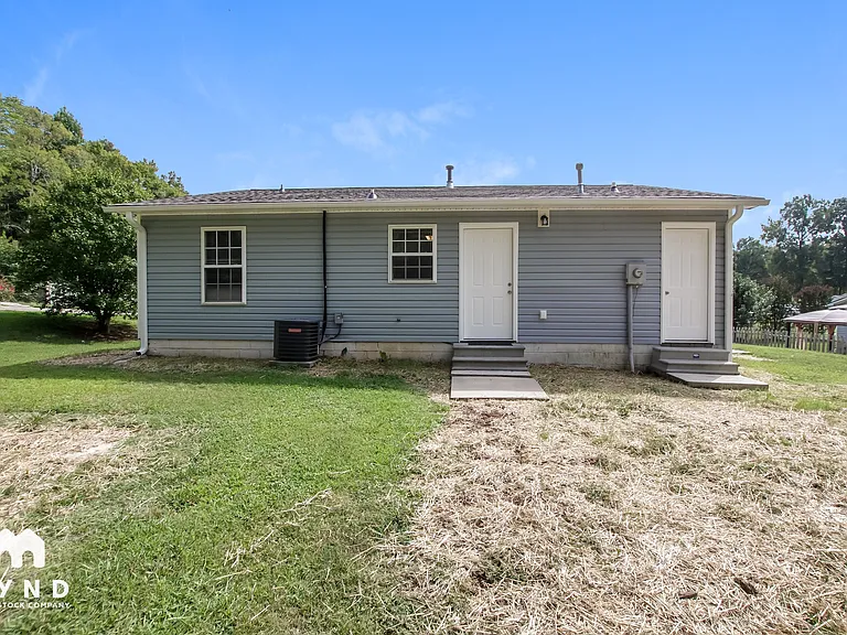 820 Clarence Jordan Ct — Photo 16