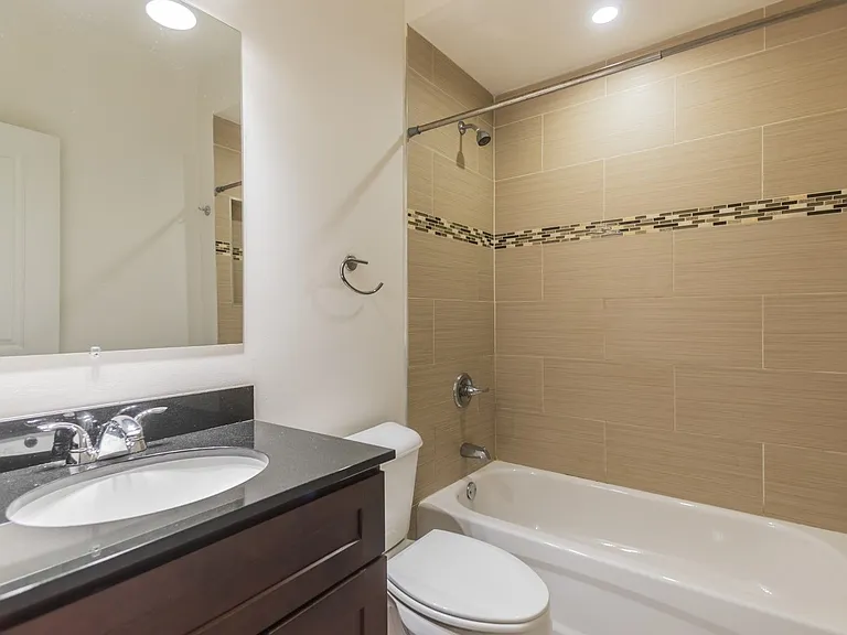 1535 Ogden St — Photo 22