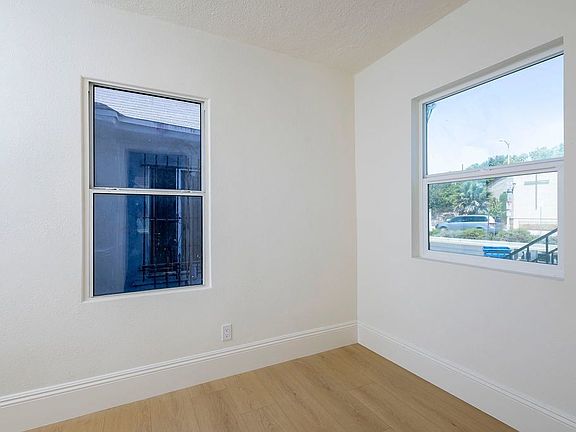 5th image of 914 E Martin Luther King Jr Blvd #914