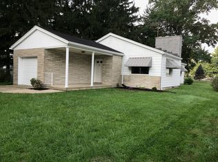 821 Sunset Dr, Lawrenceburg, IN