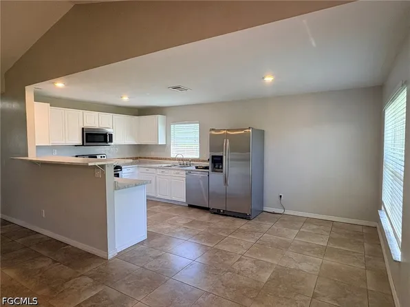 (undisclosed Address), Cape Coral, FL 33991