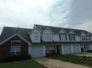 375 Still Water Cir, Boiling Springs, SC 29316