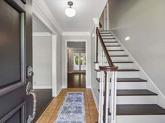 4th image of 116 Bayview Dr
