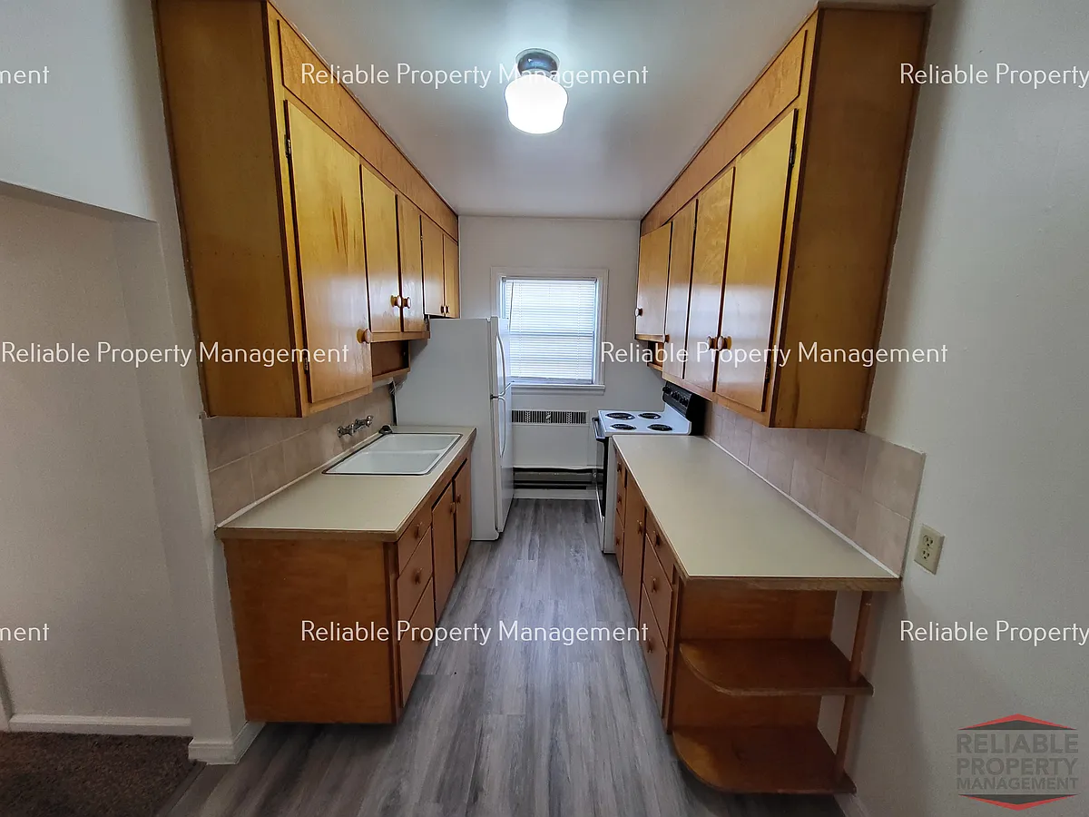 Building Photo - 509 N Water Ave #1