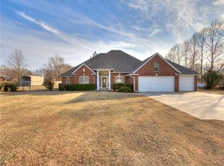7350 Pleasant Valley Dr, Norman, OK 73072