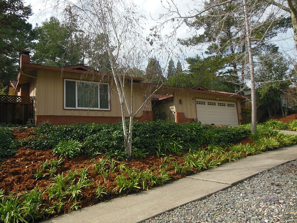1st image of 8071 Surrey Ln