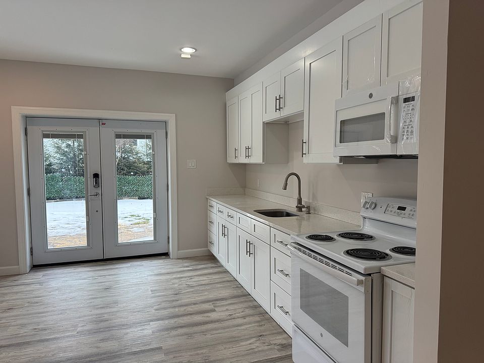 1st image of 1055 Kinglet Ct