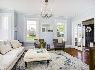 8 Whittier St, Amesbury, MA 01913