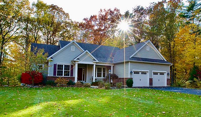 1st image of 7 Carrington Ct