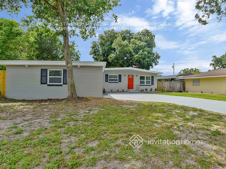 1726 Diamond Dr — Photo 2