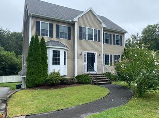 3 Gordon Rd, North Reading, MA 01864