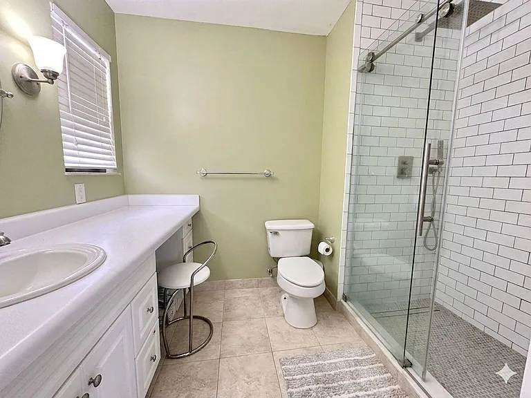 13509 S Indian River Dr #406 — Photo 10