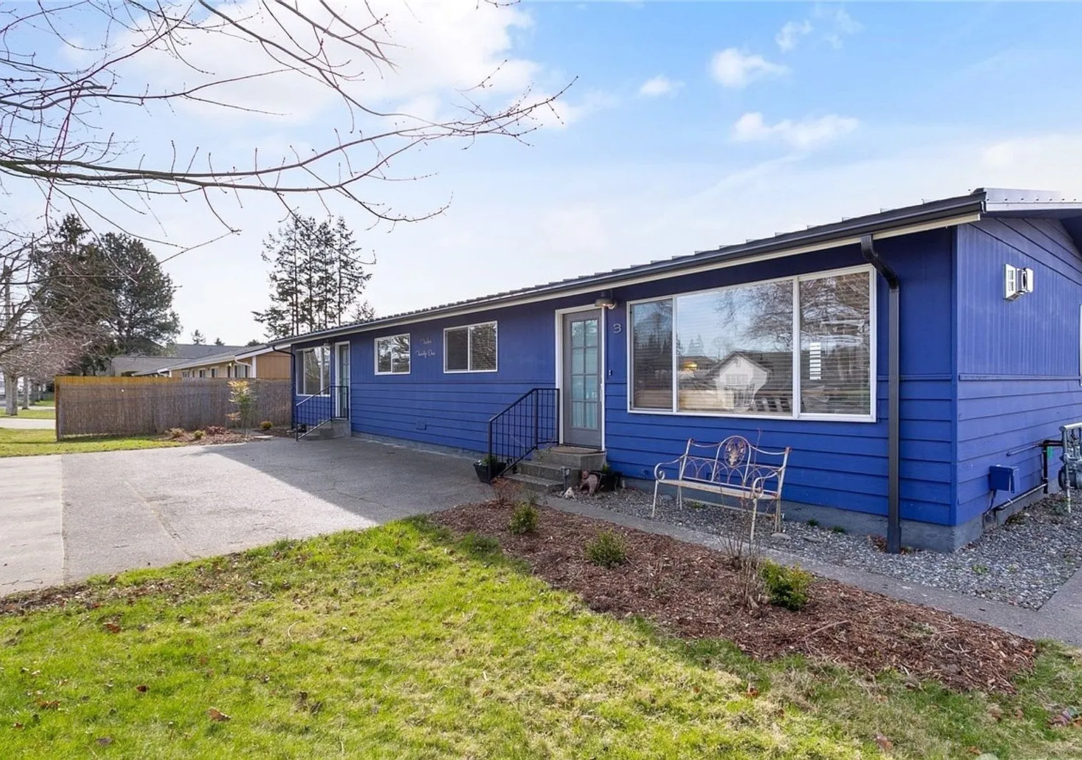 Remodeled Duplex, Cute Neighborhood, Close to Schools — Photo 2