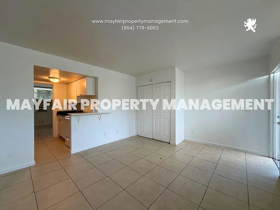 4611 South Congress Ave