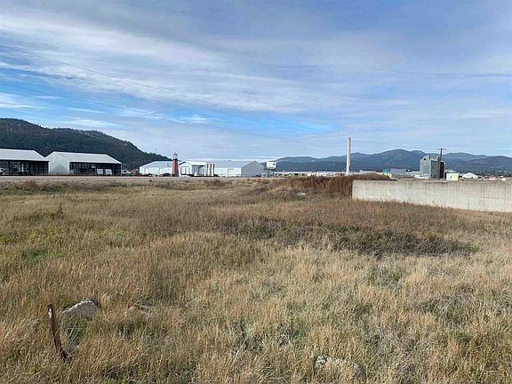 5th image of 2447 Highway 395 Hwy S