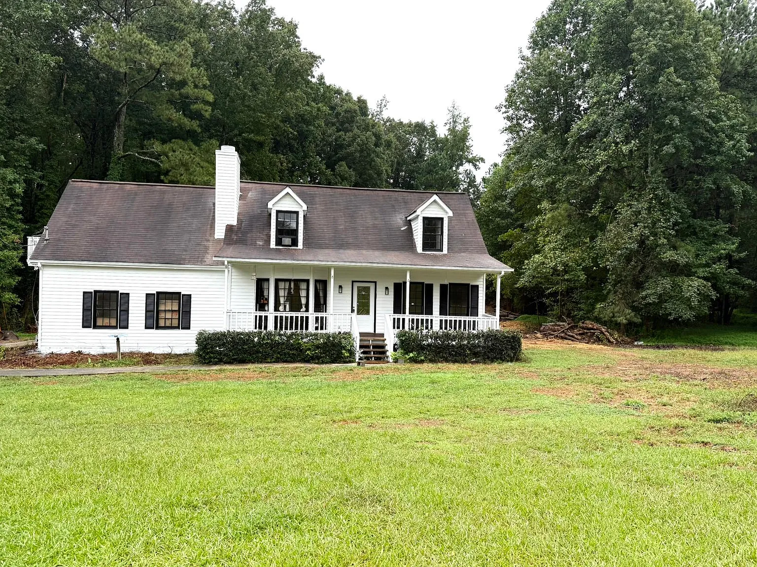 1075 Sanders Rd — Photo 1