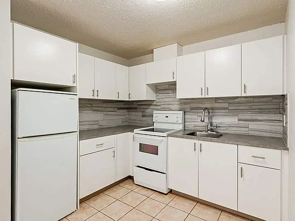 5th image of 2241 14th St SW #101