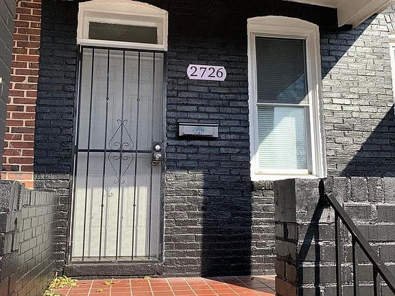 3rd image of 2726 Lauretta Ave