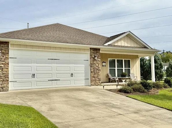 2 Point Dr, Georgetown, GA 39854