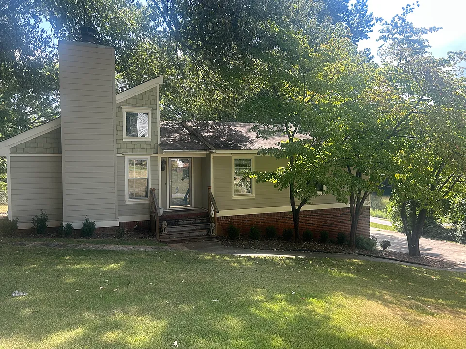 29 Arrowhead Dr SE