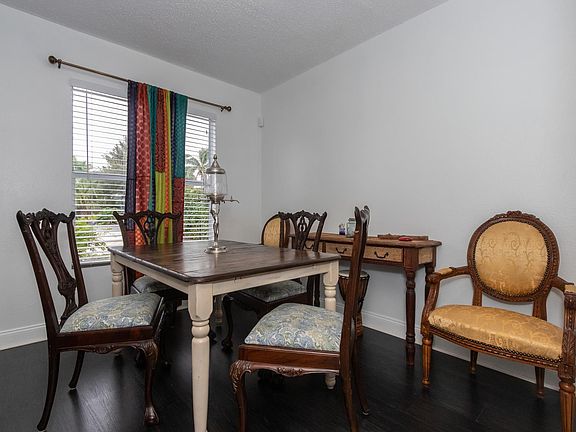 5th image of 3405 Greenwood Ave