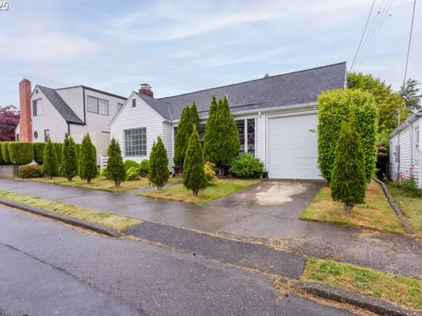 980 Anderson Ave, Coos Bay, OR 97420