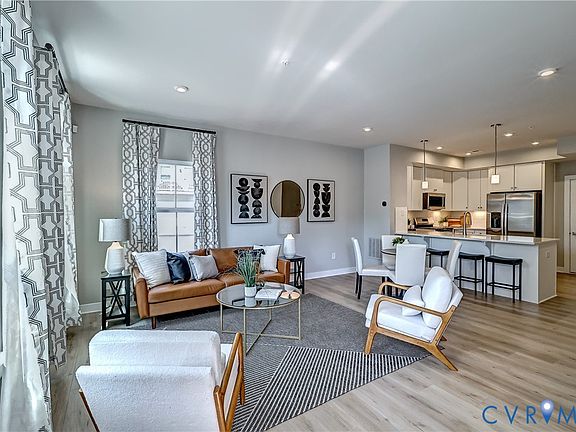 5th image of 8051 Lake Laurel Ln #A