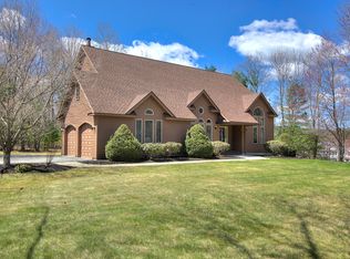 10 Colleen Dr, Salem, NH 03079