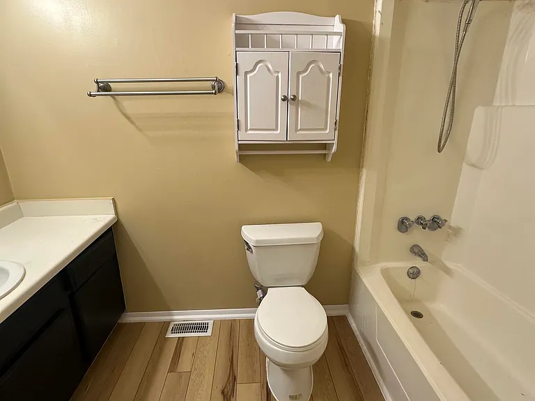 701 Running Brook Rd #701 — Photo 26