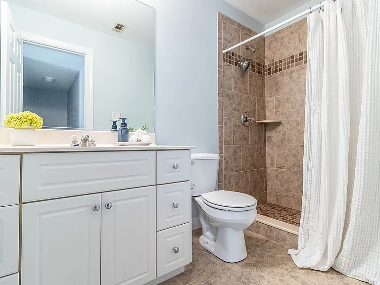 438 Bristol Rd — Photo 25