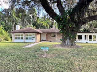 11850 Schambeau Rd, San Antonio, FL 33576
