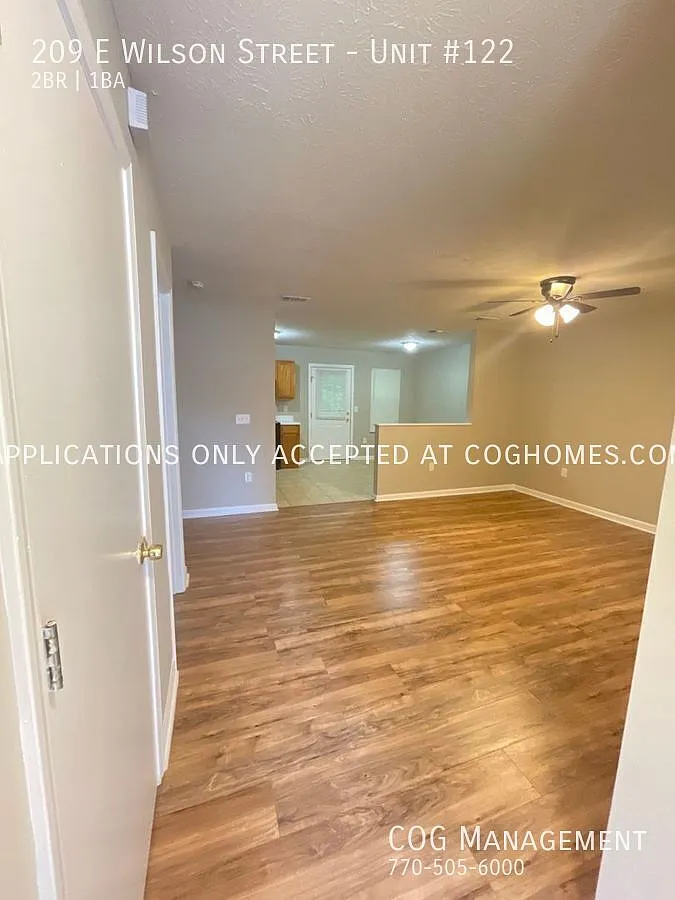 Great 2 bedroom 1 bath town home near downtown Villa Rica — Photo 3