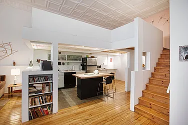 Rented by Optimar International Realty