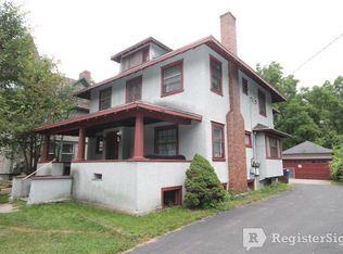 821 W Kalamazoo Ave, Kalamazoo, MI 49007