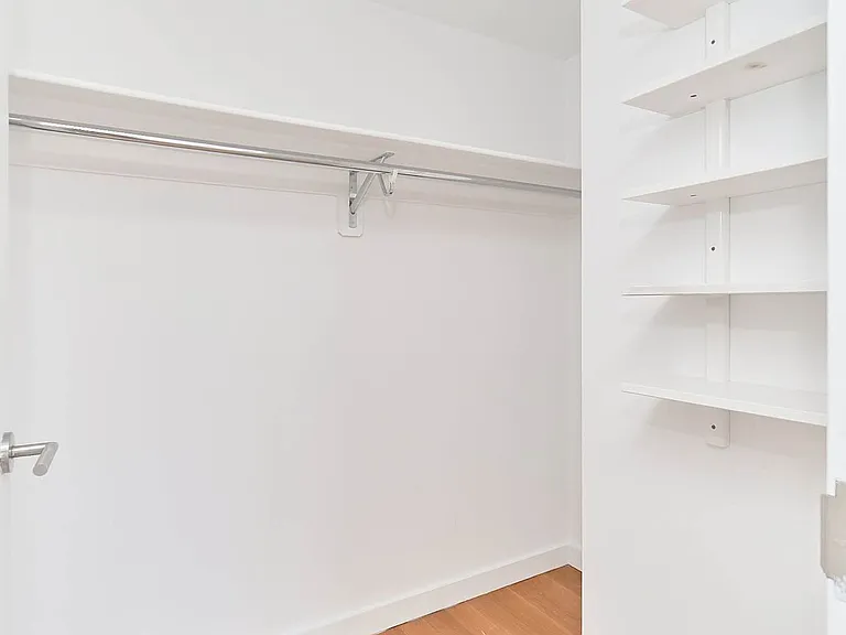223 4th Ave #11B — Photo 6