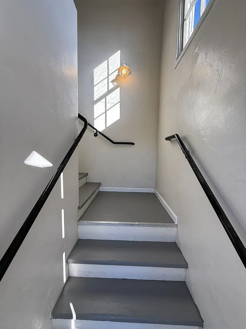 Old Orcutt Home-Recently Updated Upstairs Single Level Over Garage with Private Yard — Photo 2