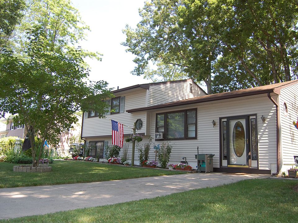 213 Old Mill   Exterior 