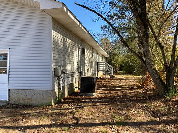 1059 Givens Rd
2nd house on left of shared driveway