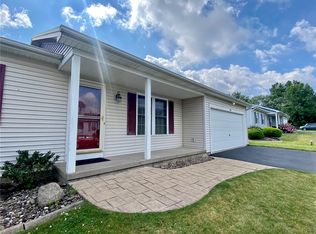 54 Juliet Cres, Rochester, NY 14612