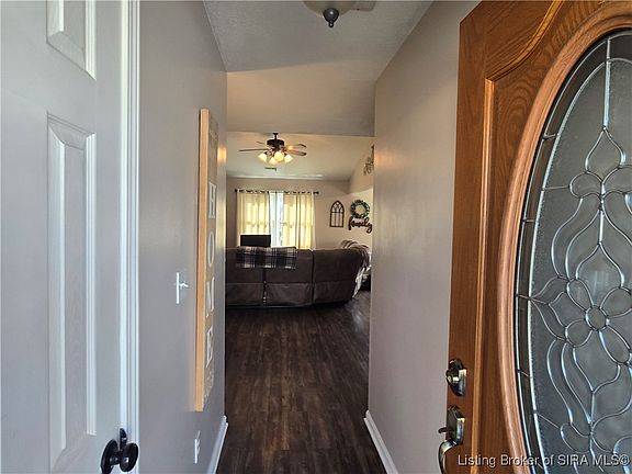 4th image of 210 Webster Boulevard