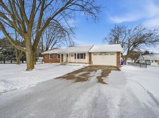 1203 1st St NE, Oelwein, IA 50662