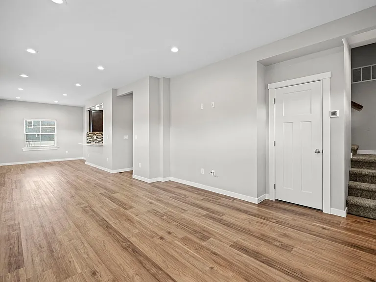 4980 W Targee St — Photo 2