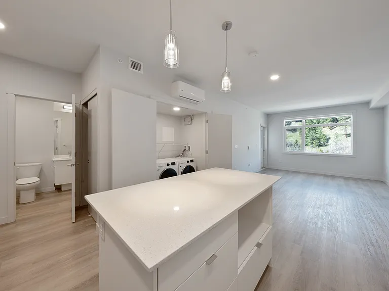 1520 Westside Rd S — Photo 25