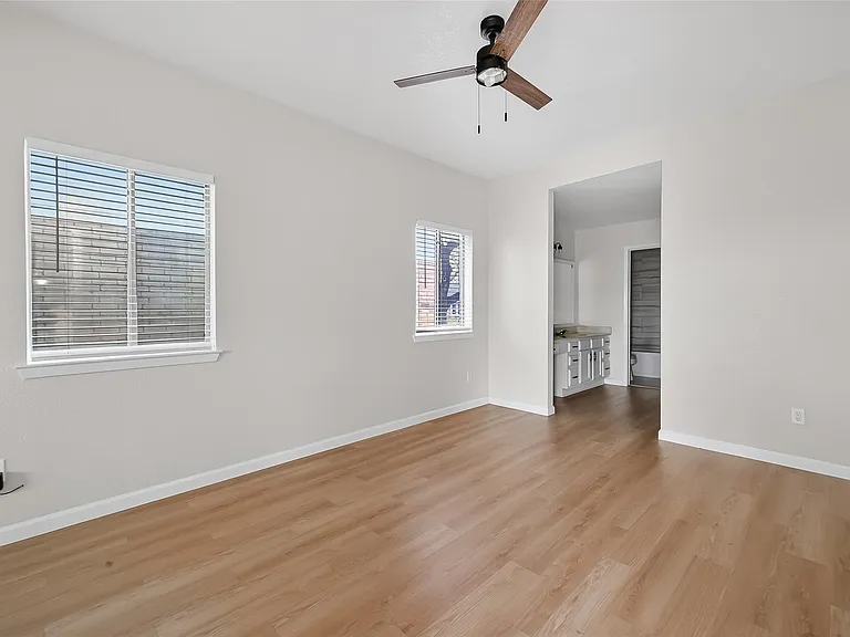12215 Fetlock Dr — Photo 19