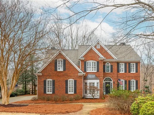 3975 River Club Dr, Cumming, GA 30041